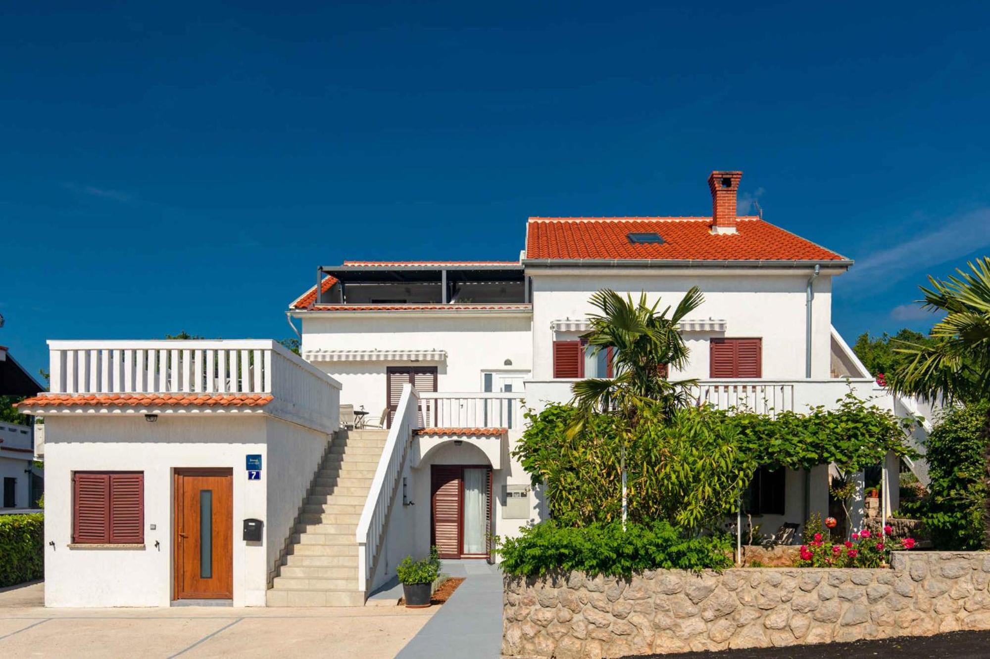 Apartments in Njivice/Insel Krk 34038 Exterior foto